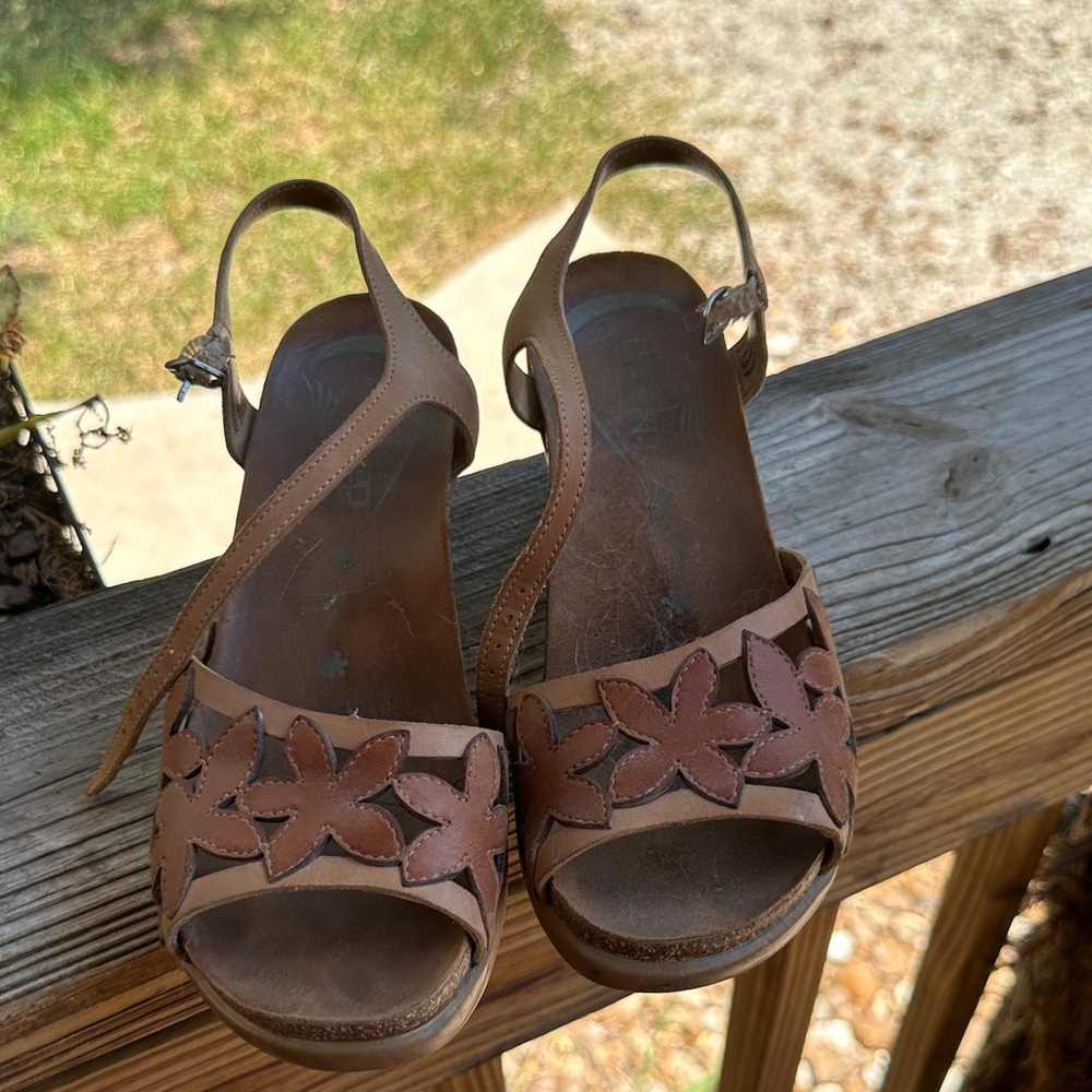Dansko Tan Floral Women's Sandals